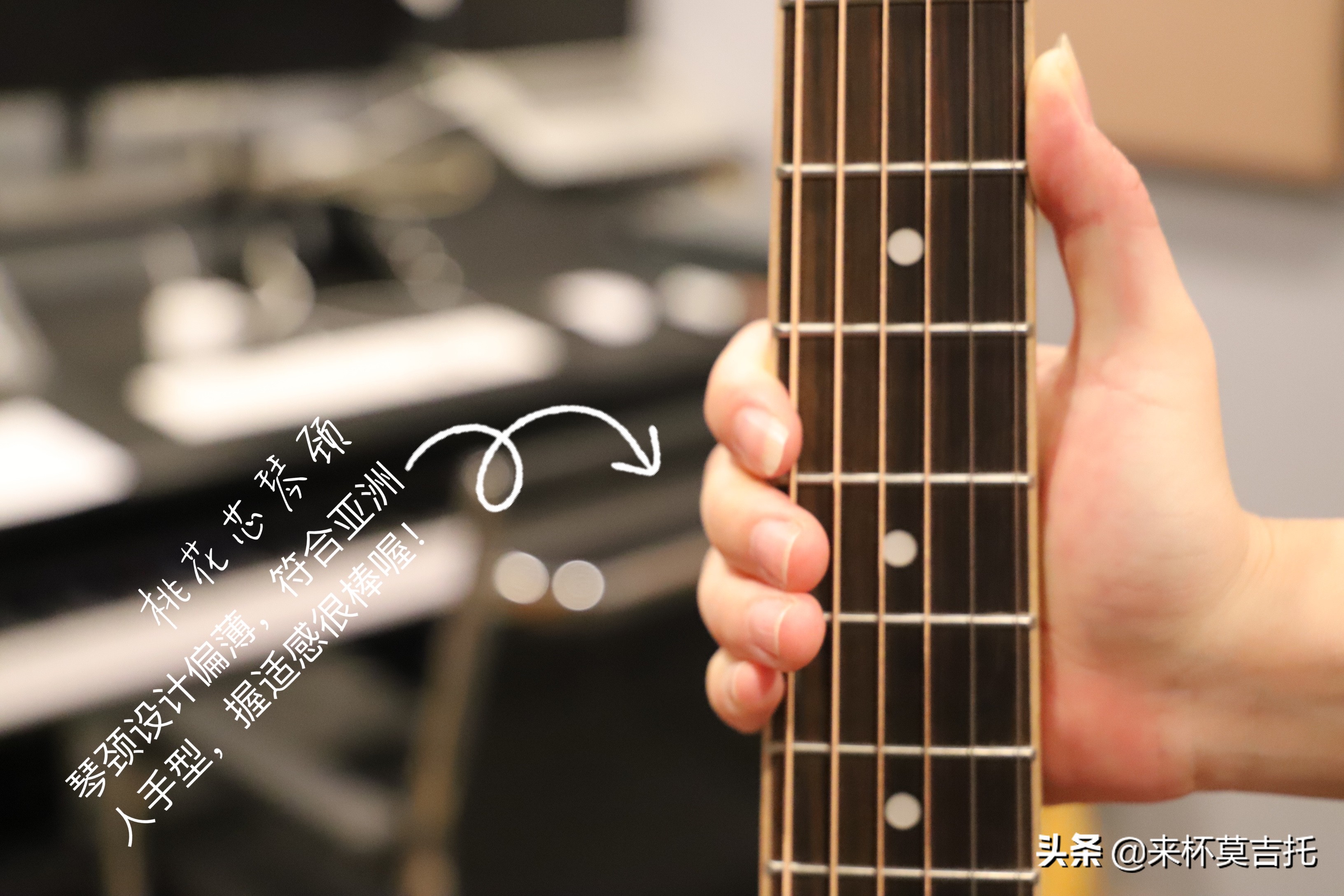 吉他新手入门零基础买什么样才好,民谣吉他推荐哪个品牌1000左右