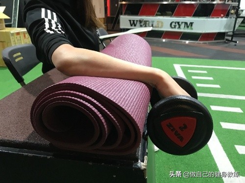 网球肘痛怎么锻炼,网球肘疼得抬不起来怎么治疗