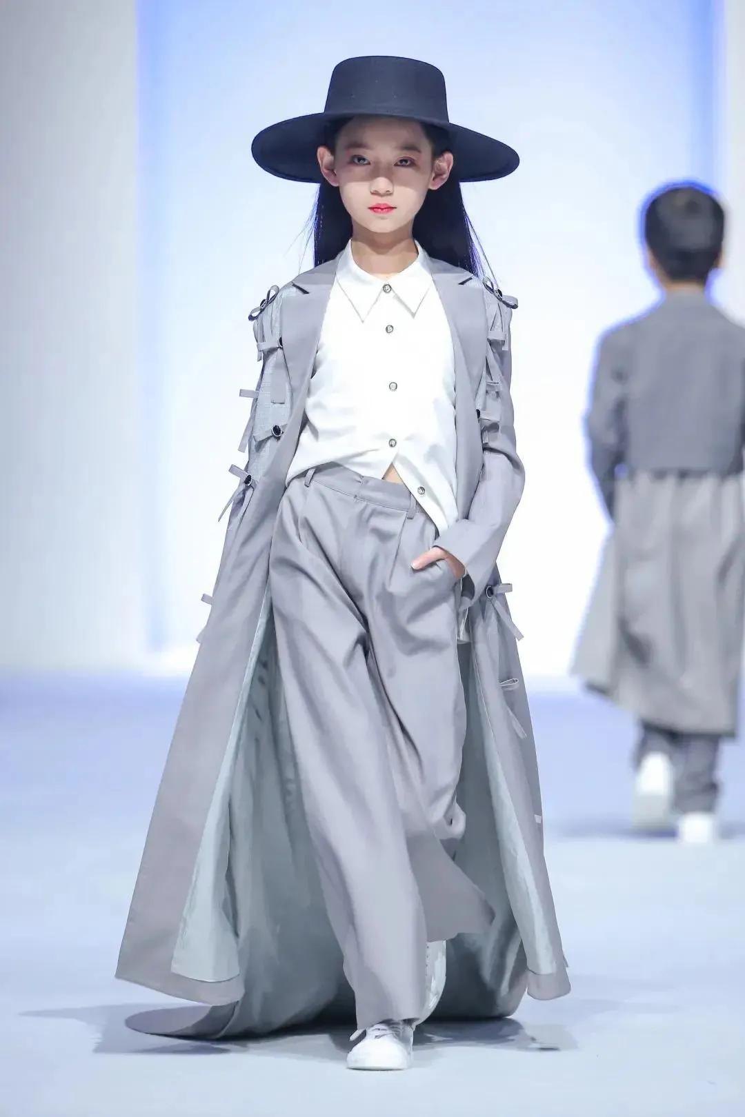 儿童模特的选择标准有哪些,少儿模特的主要训练内容有哪些