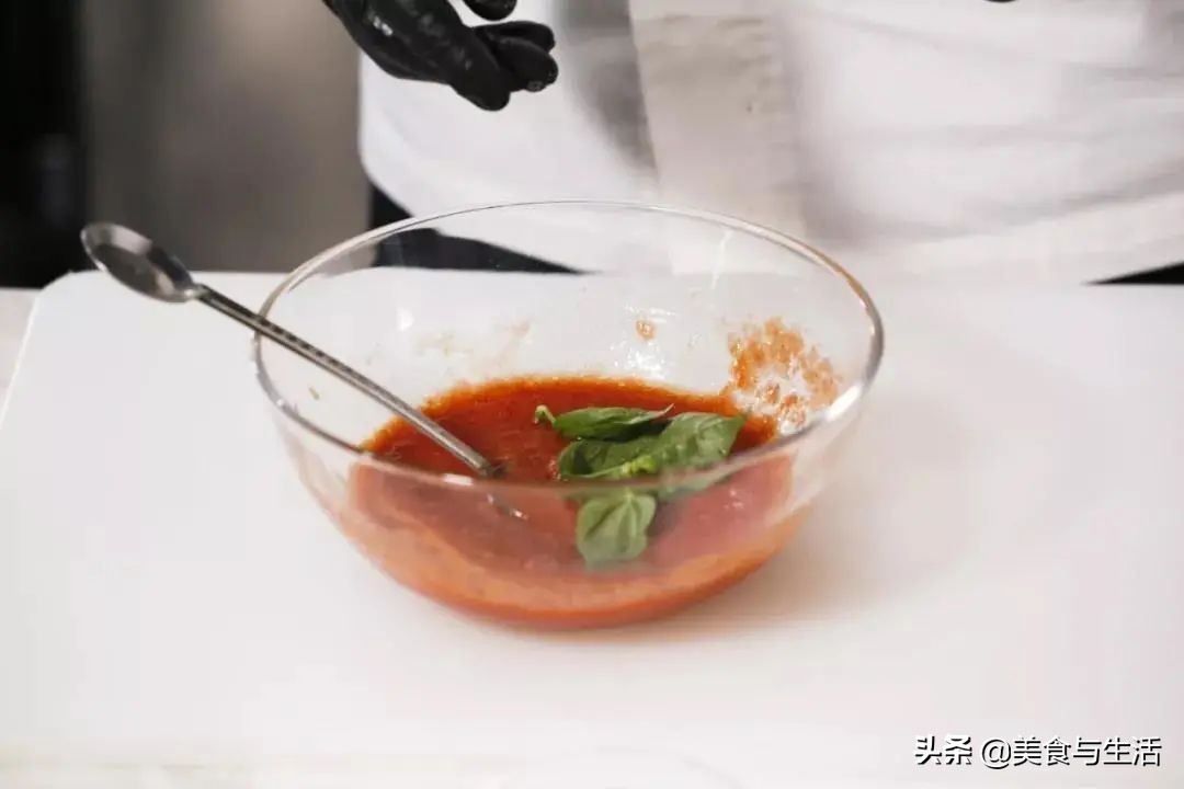 披萨的正宗做法和配方,商用披萨皮制作教程和配方