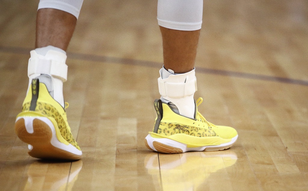 库里7实战神鞋,库里7为啥磨不出声音