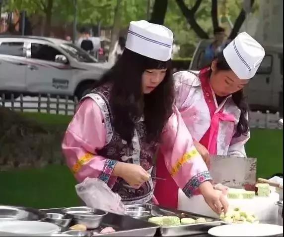 一头扎进春天里云南,美如仙境的西南民大