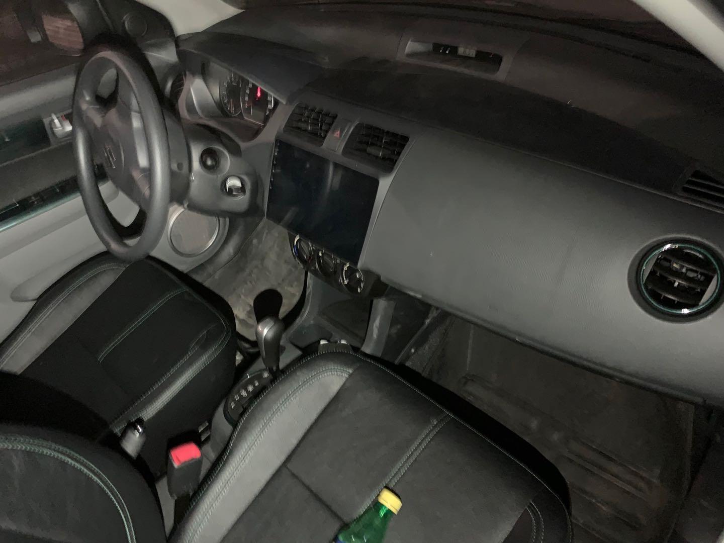 试驾长安铃木雨燕,长安新款雨燕