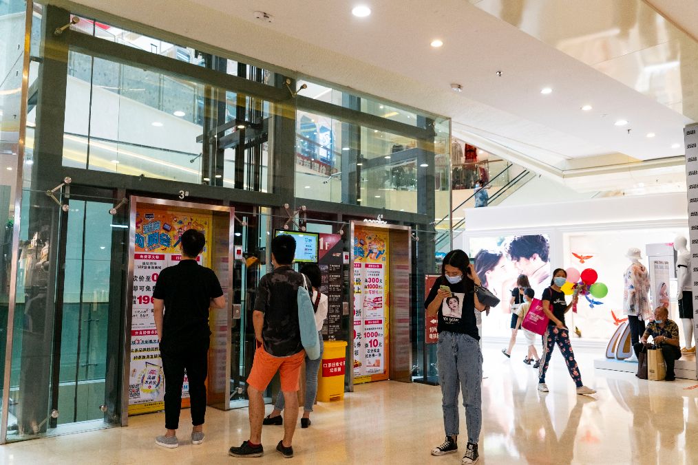 新世纪百货奥特莱斯VIP内购会超燃来袭，快来薅羊毛啦