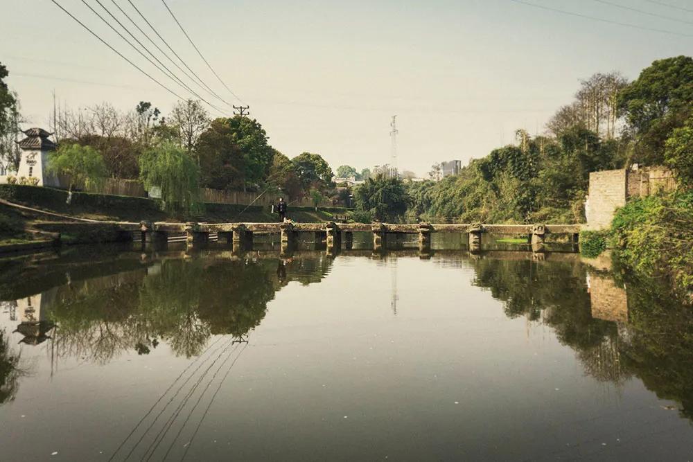 你知道么？九龙坡最好看的几座桥都在同一条大溪河上