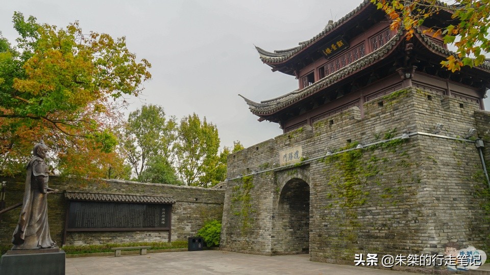 浙江临海古城低调了千年,一座低调了千年的古镇临海古城