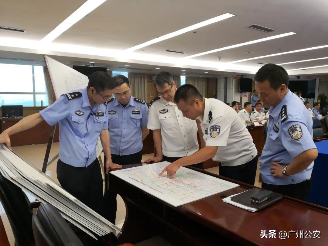 李世全全国公安系统一级英雄模范,李世全同志先烈事迹