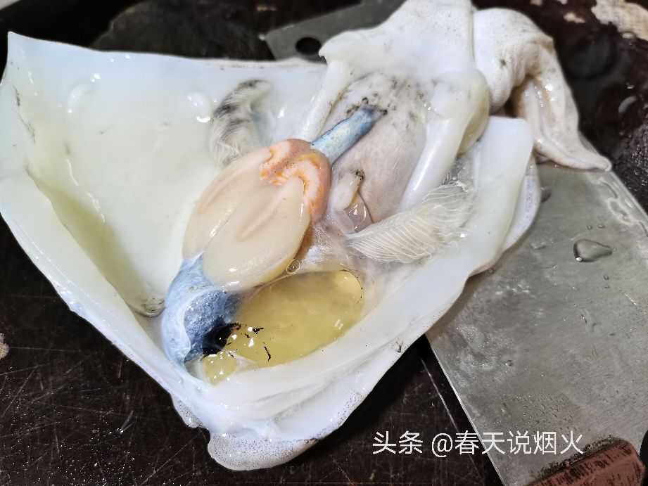 墨鱼炒什么配菜好吃又简单,墨鱼炒什么菜最好吃