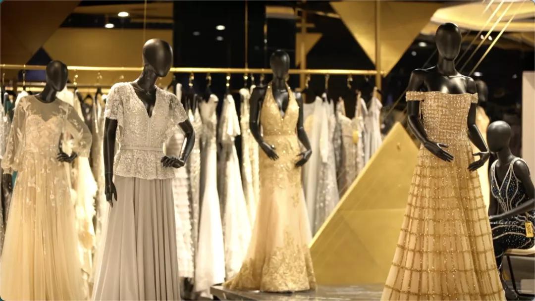 一座是工艺“潮”城，一座是设计“潮”城：潮绣的华丽转身