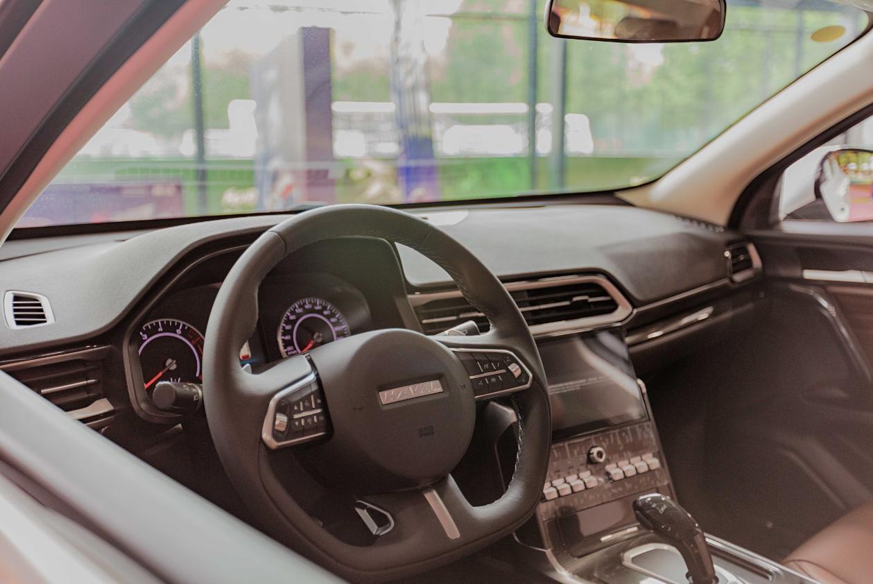 哈弗f5跟路人王,哈弗f5路人王挑战赛视频