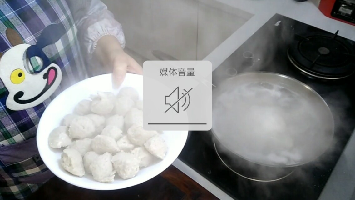 冷冻鱼皮做鱼肉丸子,正宗湖北鱼汆丸子做法