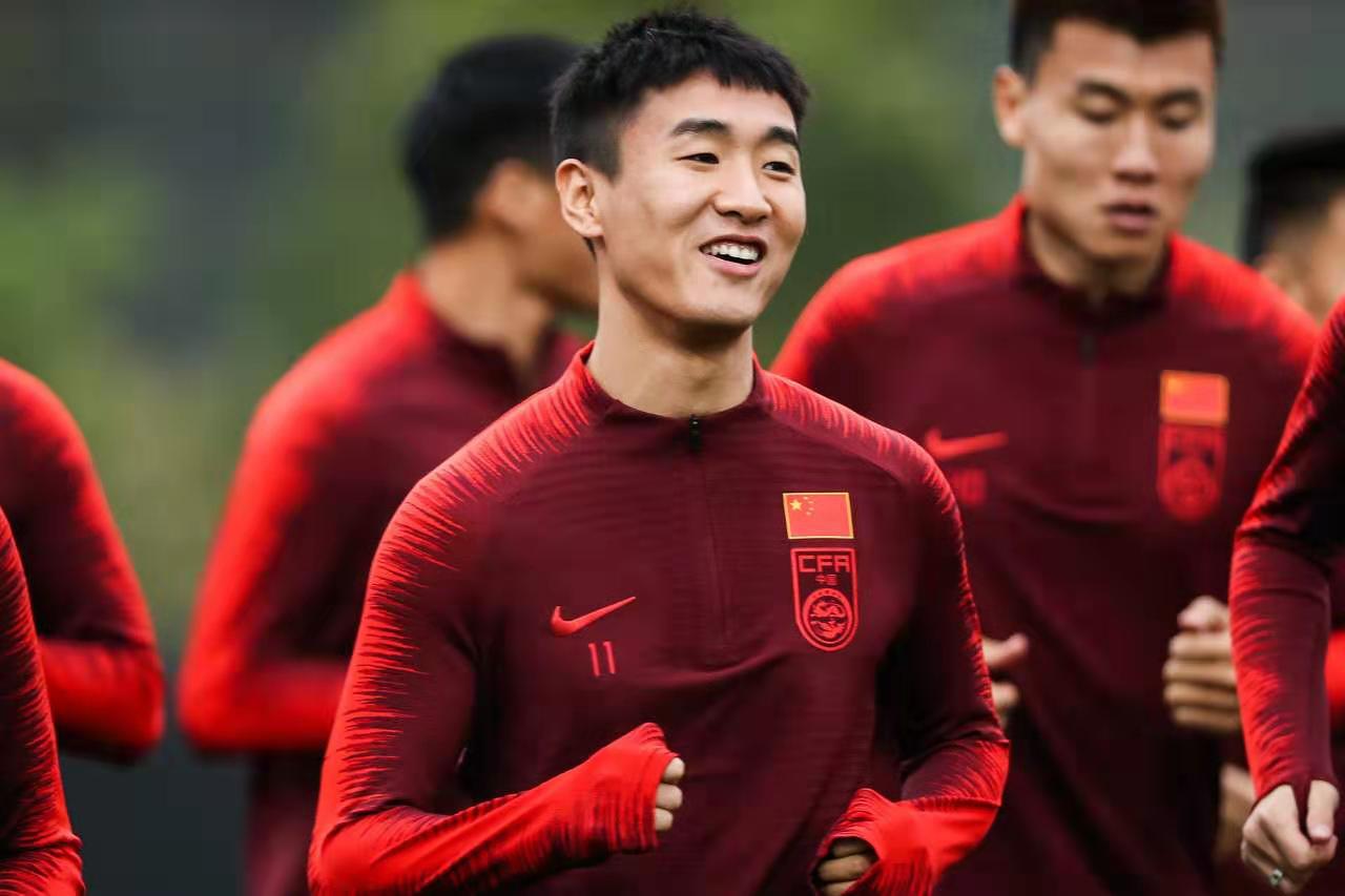 国足2018世界杯预选赛黄博文,郑智黄博文于大宝赵旭日