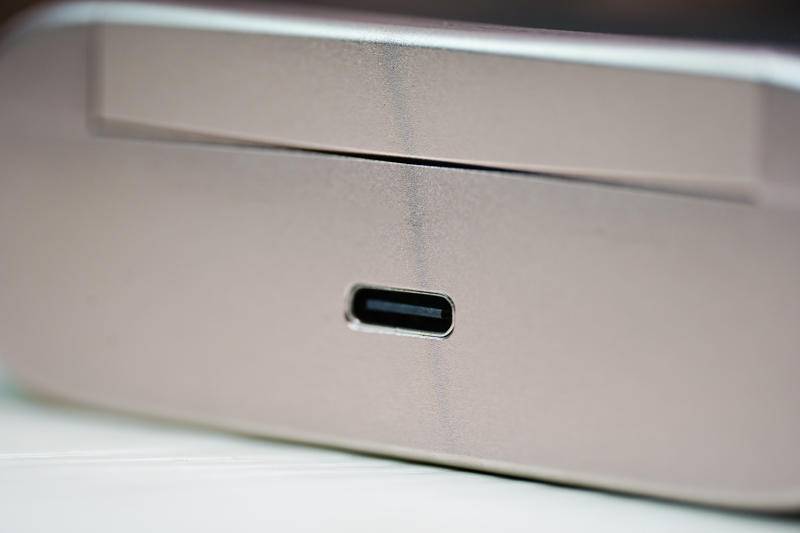 兴戈apt7耳机好吗,兴戈em2r和兴戈日蚀apt7对比