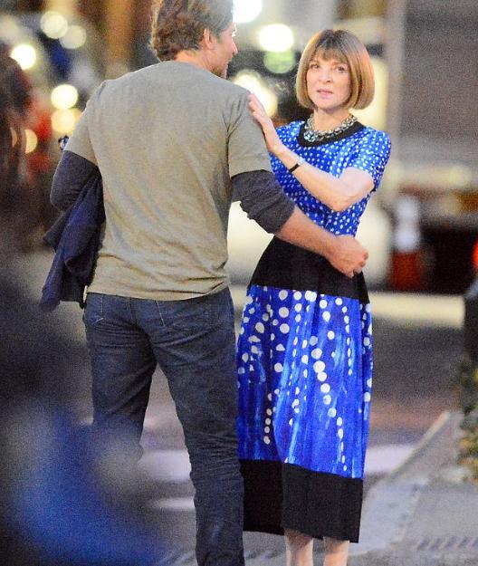 42岁男明星恋上95后,41岁男明星恋上17女星