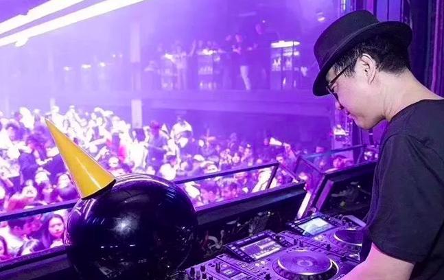 王思聪捧场丁磊打碟,王思聪和丁磊哪个好