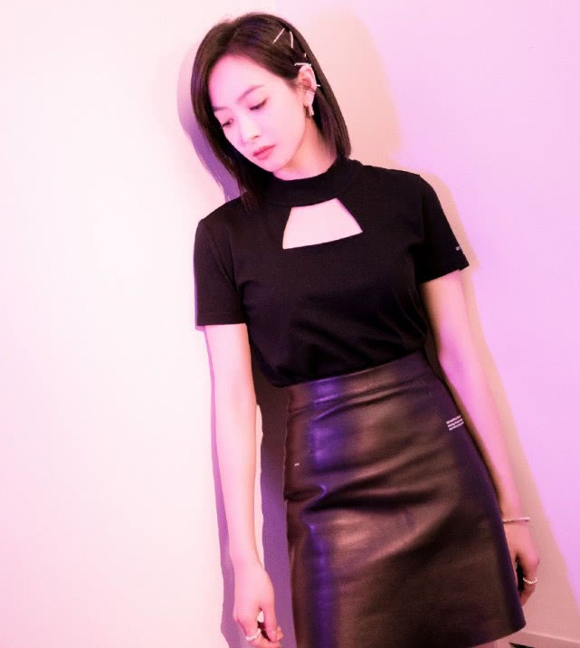 夏天流行穿奶奶裤显高又显瘦,现在流行破洞热裤