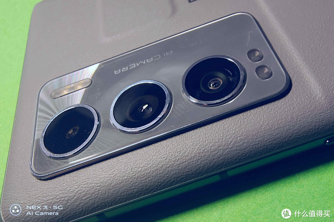 屏幕表现出色，老婆的美颜神机，realme真我GT大师探索版开箱