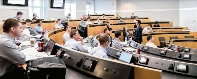 美国十大顶级商学院,美国钢铁业大王