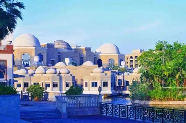 英伦风情小镇旅游推荐,游玩欧式风格小镇