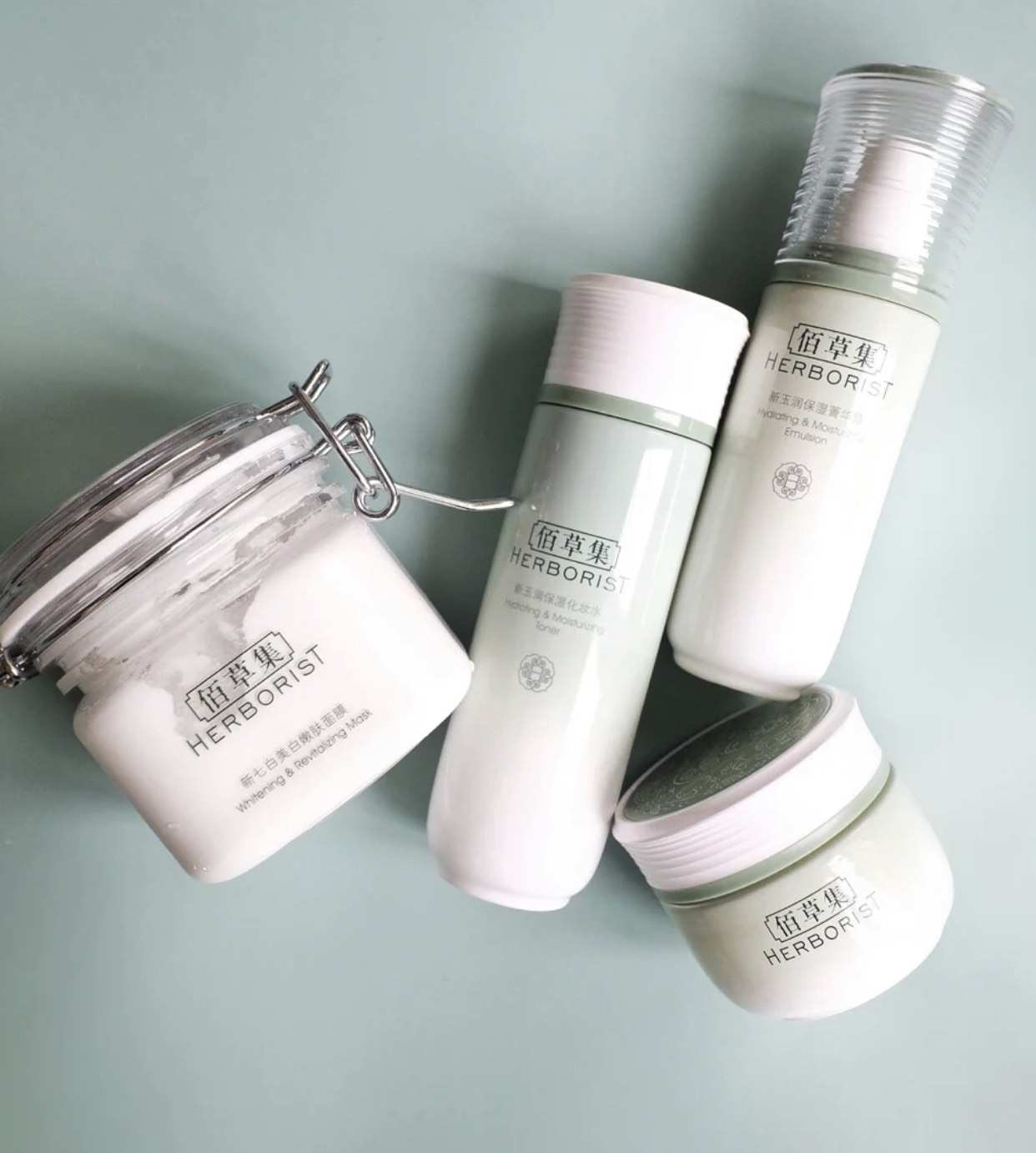 自然堂和百雀羚哪个适合油性肌肤,自然堂和百雀羚哪个值得入手