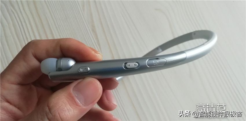 lghbs910蓝牙耳机韩国,lg900颈戴式蓝牙耳机适合听歌