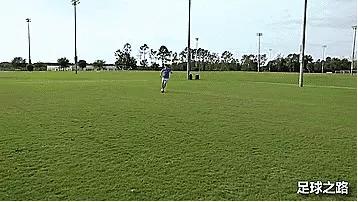 足球教学视频如何传球,足球教学如何像梅西一样带球