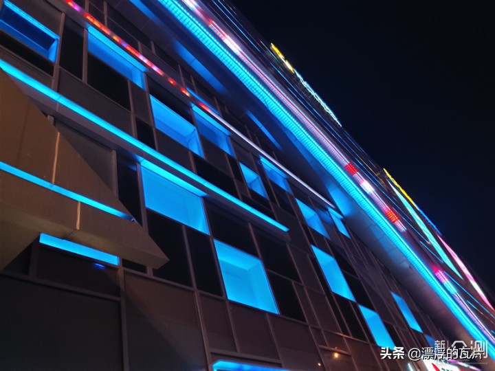 三星galaxya8s参数配置详情,三星a8s有哪些优缺点