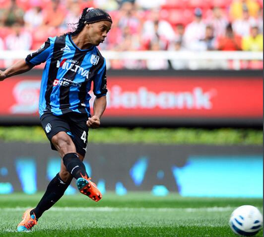 前世界足球先生小罗成为一代“囚”王