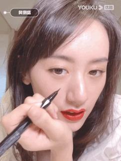 吴宣仪眼妆画法,林品如化妆涂口红