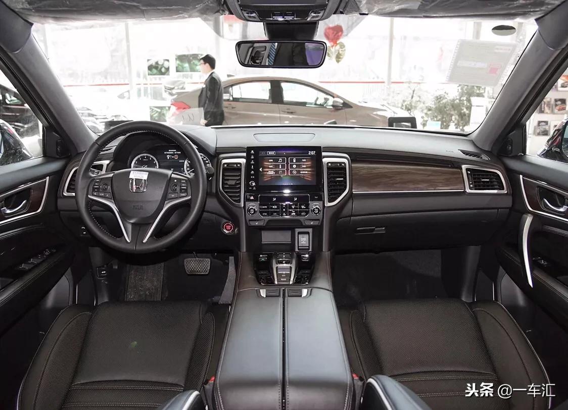 本田urv和冠道到底哪个更漂亮好看,ur-v2020款和冠道有什么区别