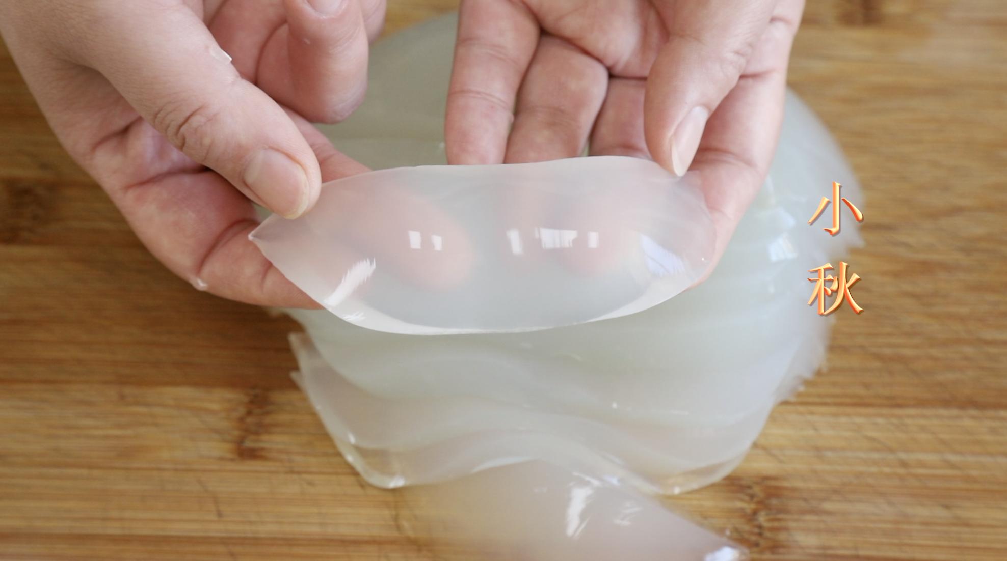 水晶灌汤包汤汁浓郁皮薄肉厚好吃,灌汤包做法咋做好吃又好卖