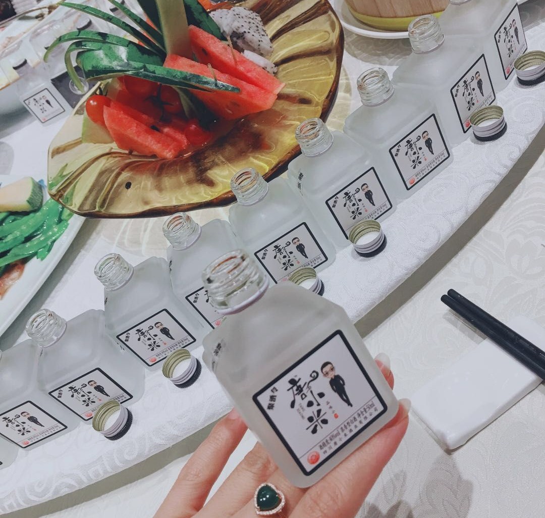 光瓶白酒线上销售渠道,光瓶白酒代理做哪个好一点