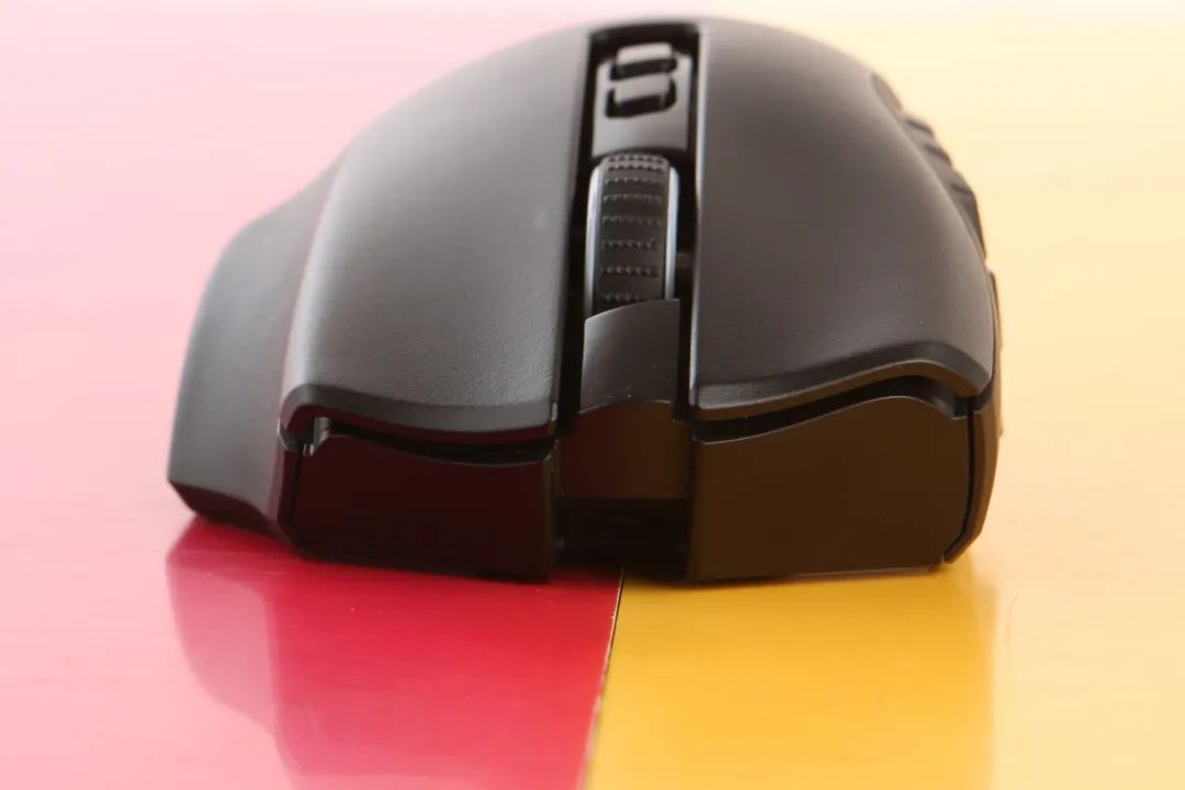 梵蛇游戏鼠标,雷蛇那伽梵蛇鼠标拆解视频