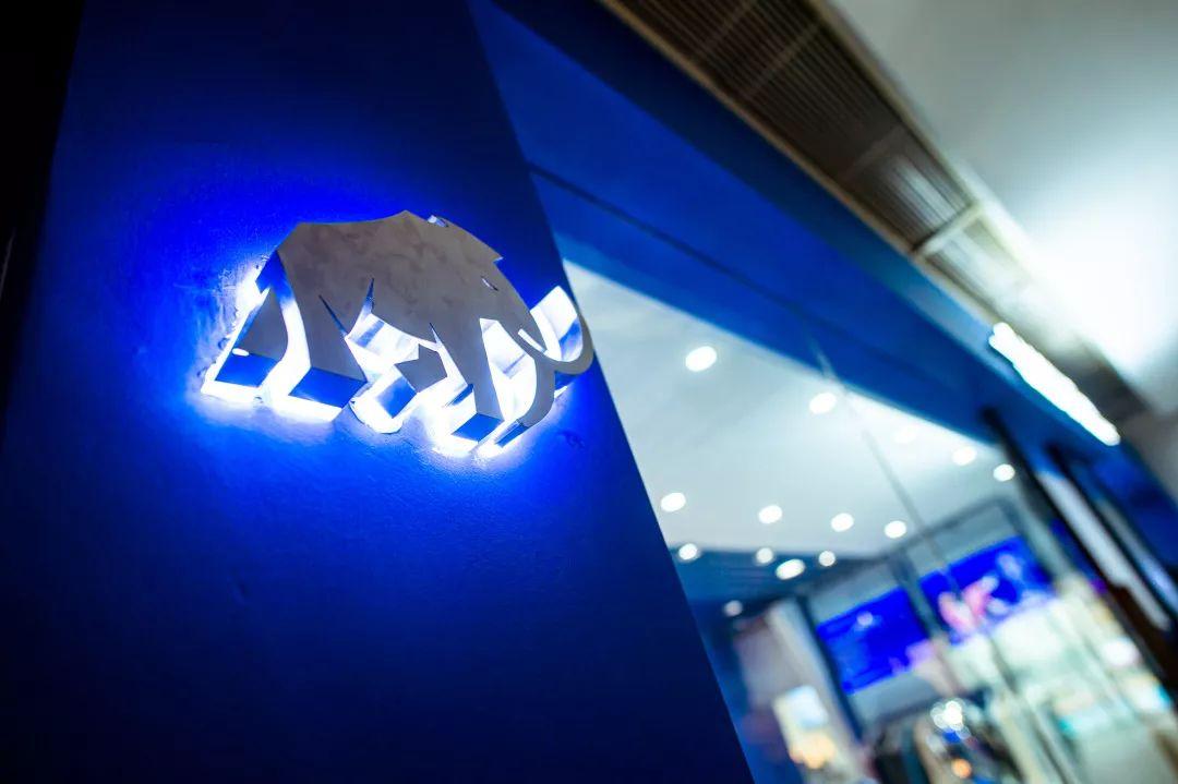 广州西装定制店推荐,珠江西服定制店