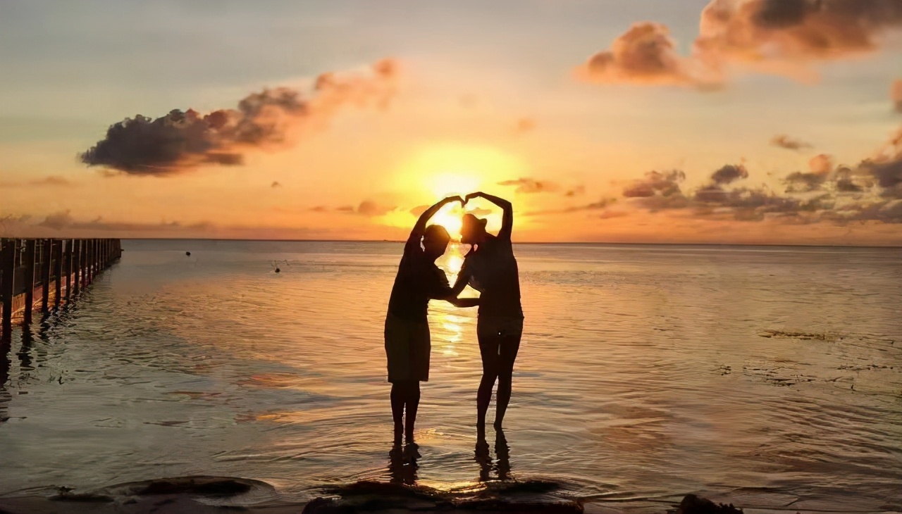 费尽心思追到的高颜值女友,王祖蓝是怎么出名的