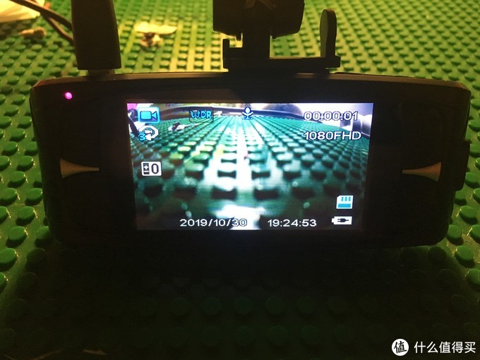 行车记录仪时间老是复位怎么回事,行车记录仪如何自己换电池