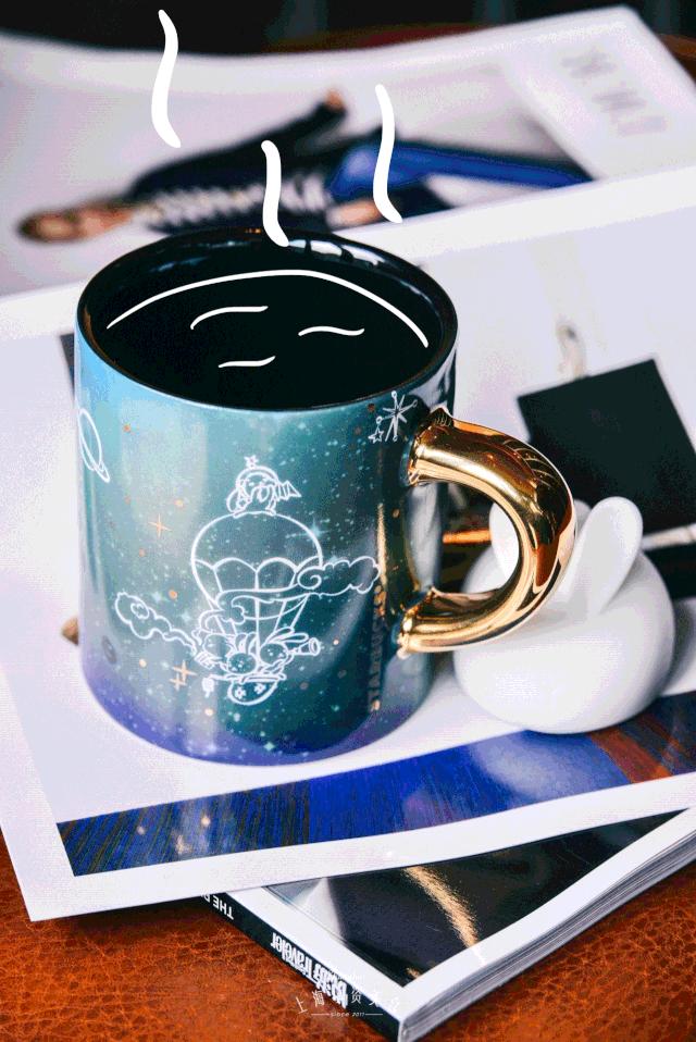 星巴克新品玉兔杯首发剧透！萌空血槽