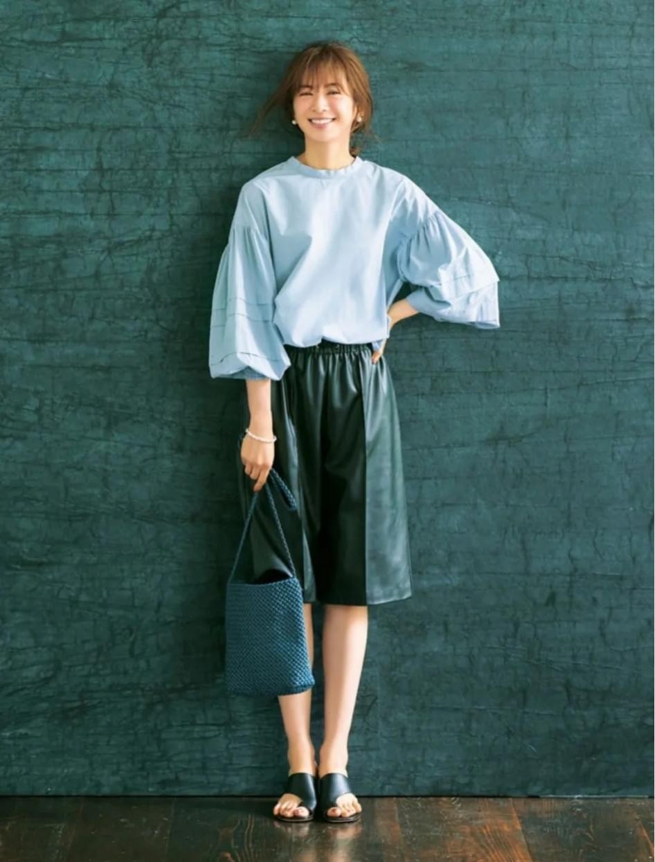 衬衫这样穿高级时髦又好看,衬衫不要买太多