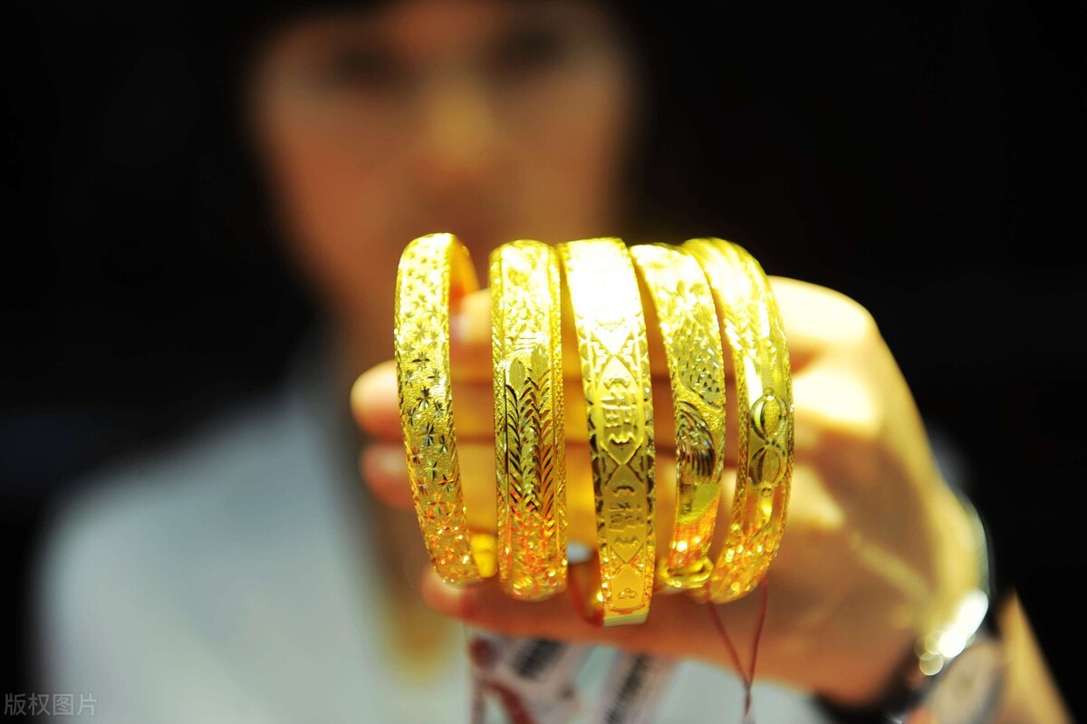 白金和铂金的区别怎么分辨,铂金白金黄金的区别