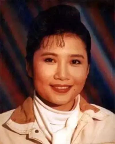 李娜出家的辛酸历史,出家歌手李娜歌坛地位