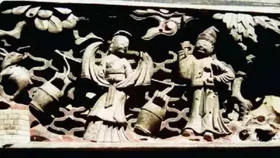 这个村庄一千年前建了个生态下水道，至今旱涝不惧