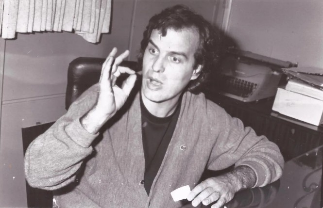 疯子贝尔萨简历,贝尔萨痴迷足球视频