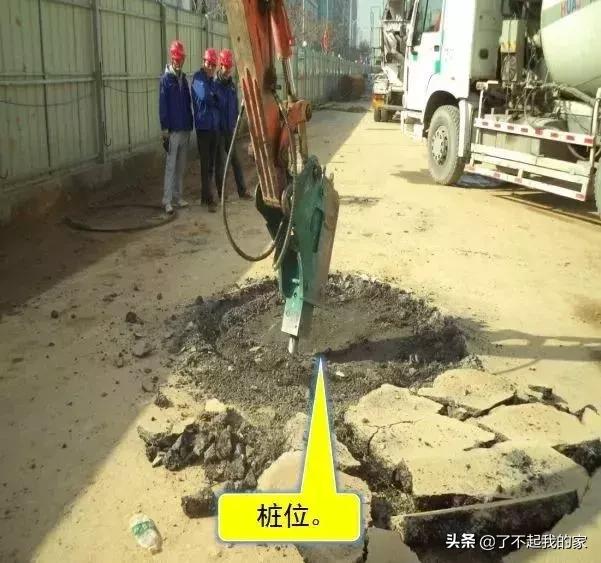 灌注桩钢筋笼卡住导管怎么办,打桩塌孔原因