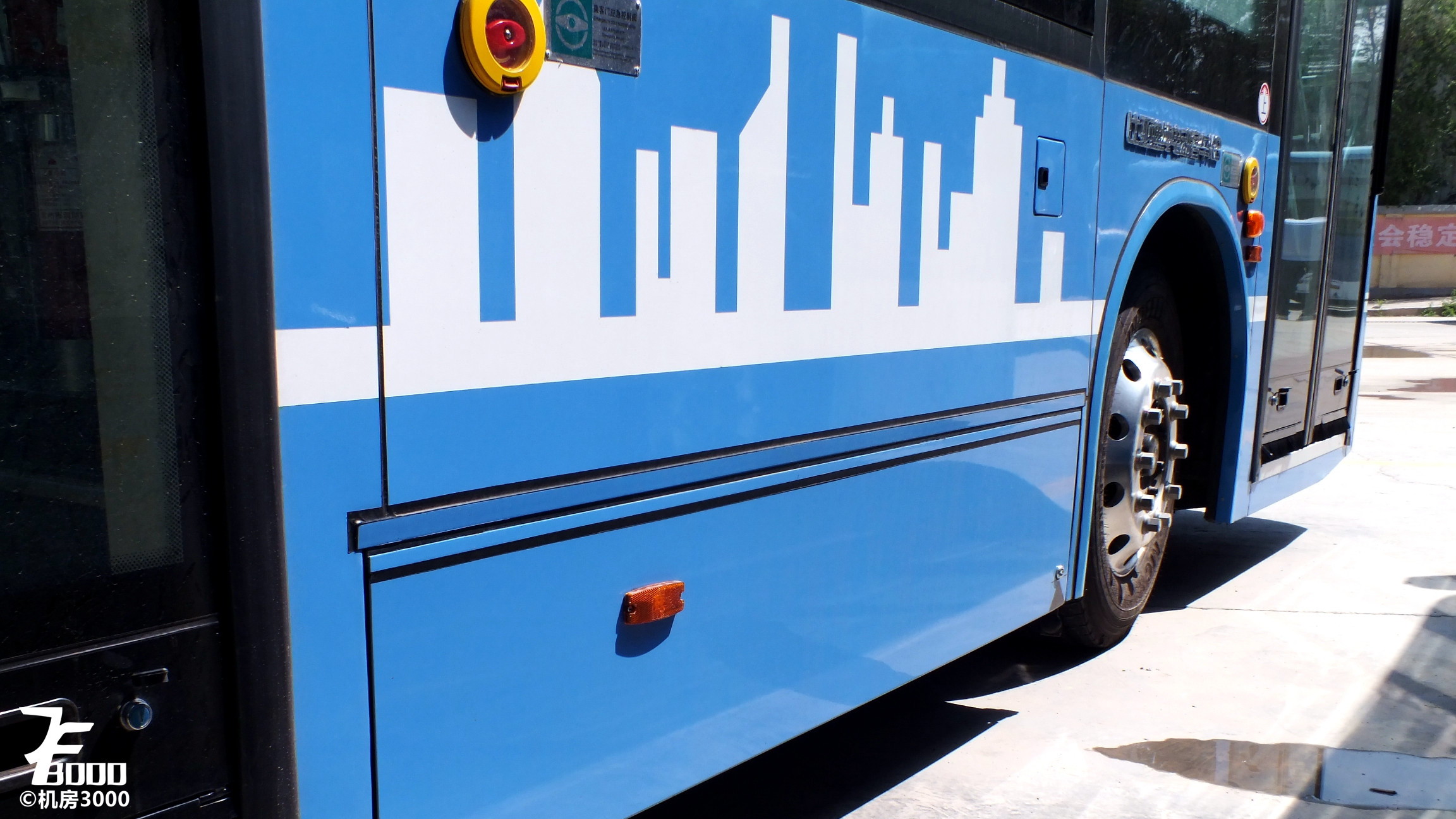 机房的渣评0西宁公交比亚迪BYD6100LEGV3