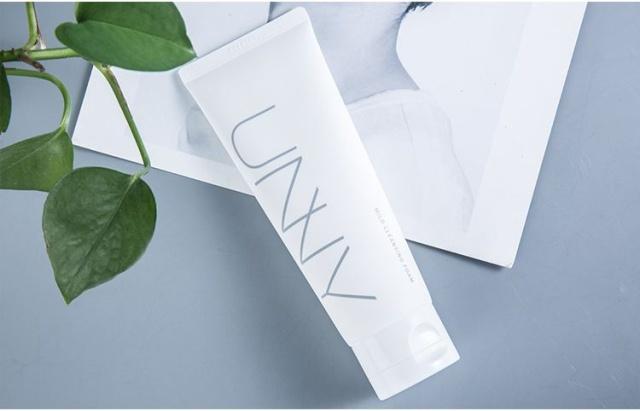 超好用的洗面奶不刺激眼睛,抗氧化美白深层清洁洗面奶