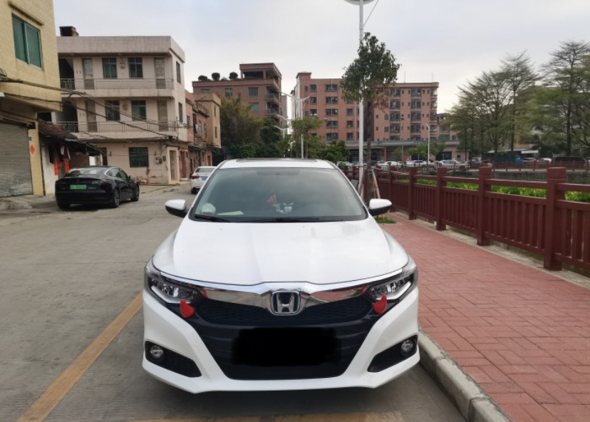 日产轩逸好还是本田凌派好,日产轩逸好还是凌派好