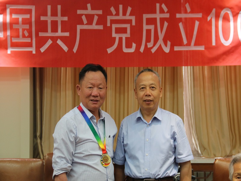 百年辉煌路整装再启航：正信集团举办庆祝建*党**100周年*党**员座谈会