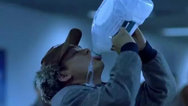 岳云鹏和郭德纲陈年往事,哪一年岳云鹏14岁郭德纲26岁