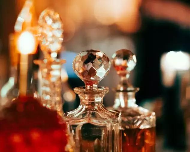 一句话惹怒香水爱好者,如何一句话能激怒女生