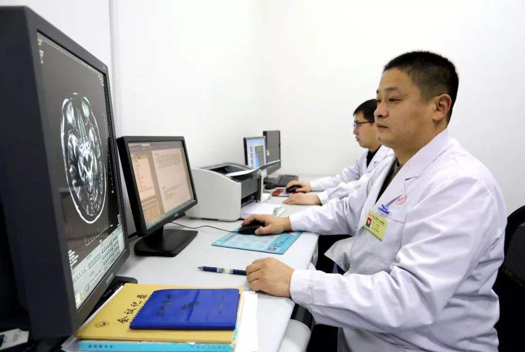 专科生学医前景如何,专科生学医哪些就业前景好